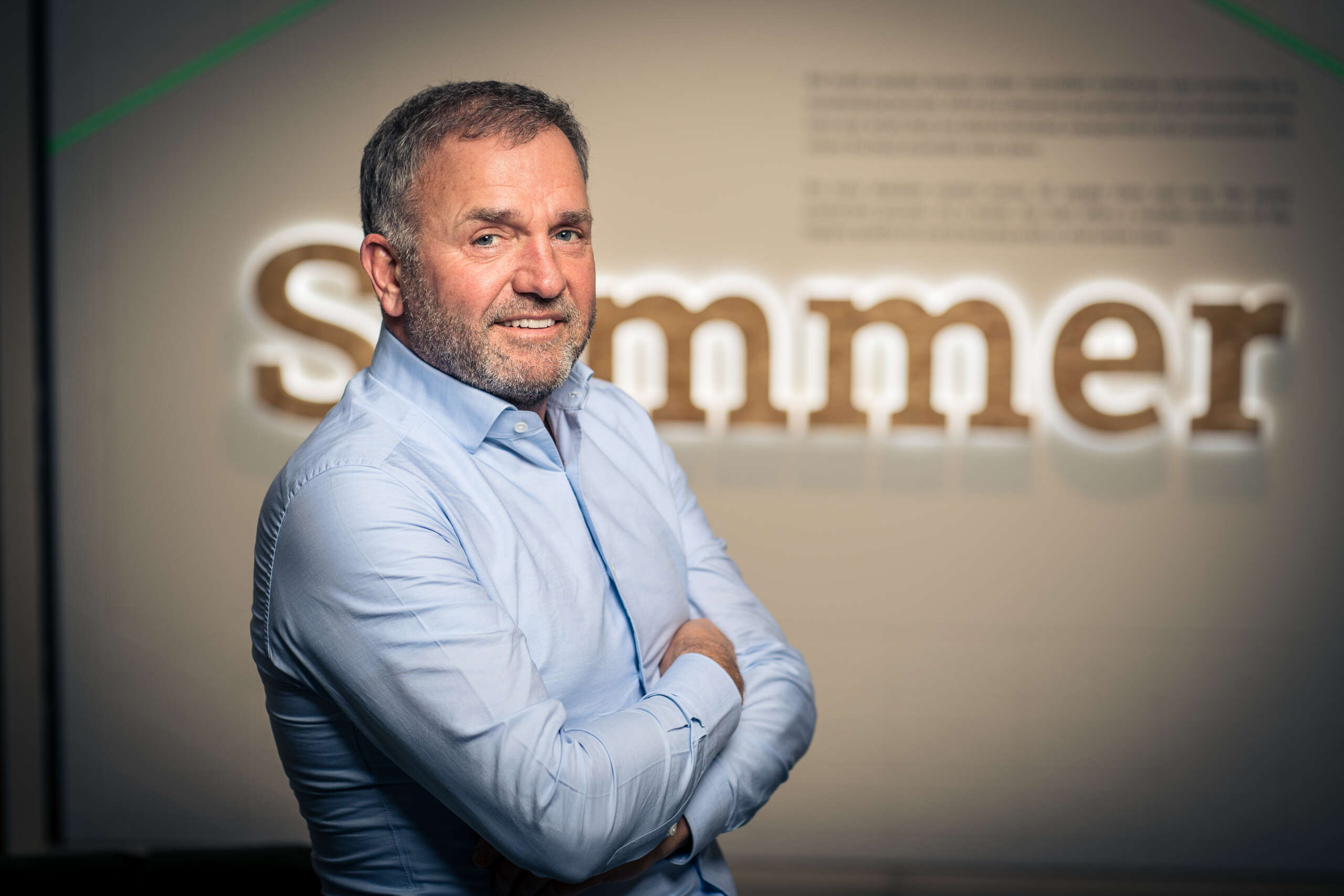 “Het mes moet in de bouwbureaucratie”