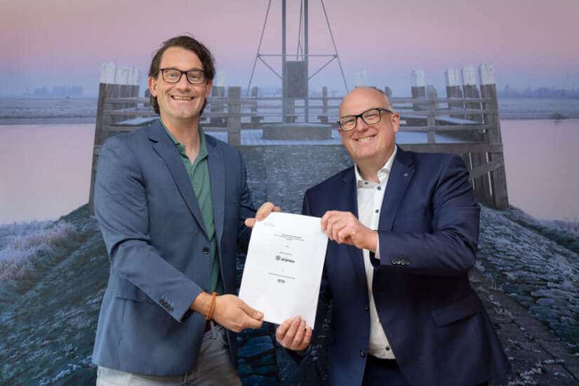 Gemeente en OFW tekenen voor realisatie flexwoningen