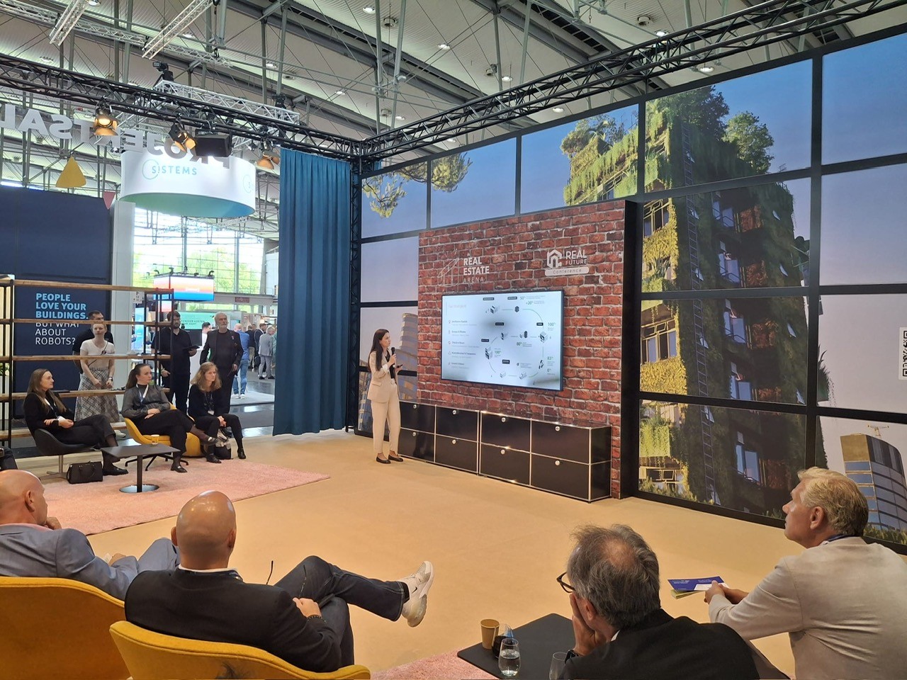 Daiwa House Modular Europe | Real Estate Arena 2026 Hannover: Austausch, Impulse und konkrete Lösungen für die Bau- und Immobilienbranche Vortrag zum modularen Bauen im Projektsalon auf der Real Estate Arena 2026