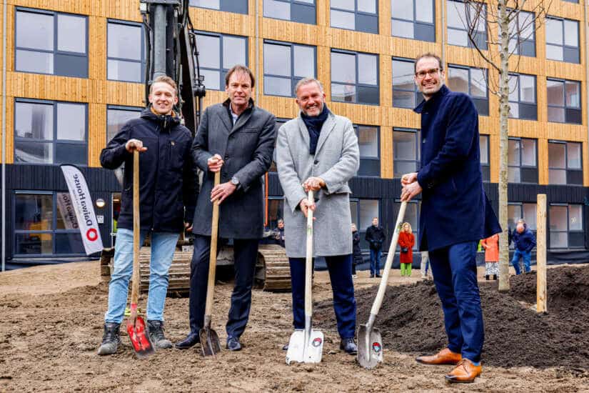 Feestelijke opening 333 woningen Leerpark Dordrecht